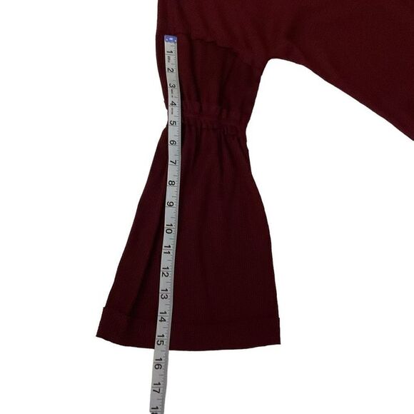 Baea Top V-Neck Blouse Bell Sleeves Maroon Bordeaux Burgundy Size Medium - Picture 6 of 9